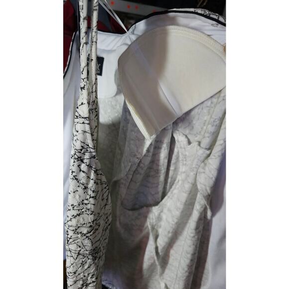 Alex Evenings Women's White Glitter Tank And Jacket Two-Piece Set Plus Size 1X - Picture 7 of 10
